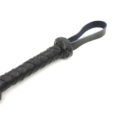 Bdsm dokuma PU deri Led kırbaç Multiple Siyah ve Kırmızı örgülenmiş ip at kırbaç Popüler Seks Sm Bdsm Köle fetişizmi